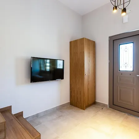 Panorama Luxury Rooms Spilion Exterior photo